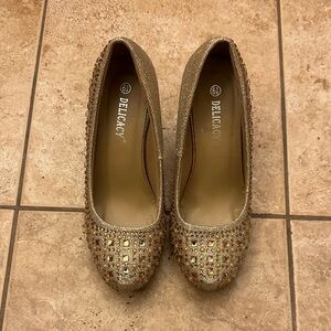 Delicacy Glittering Gold Heels